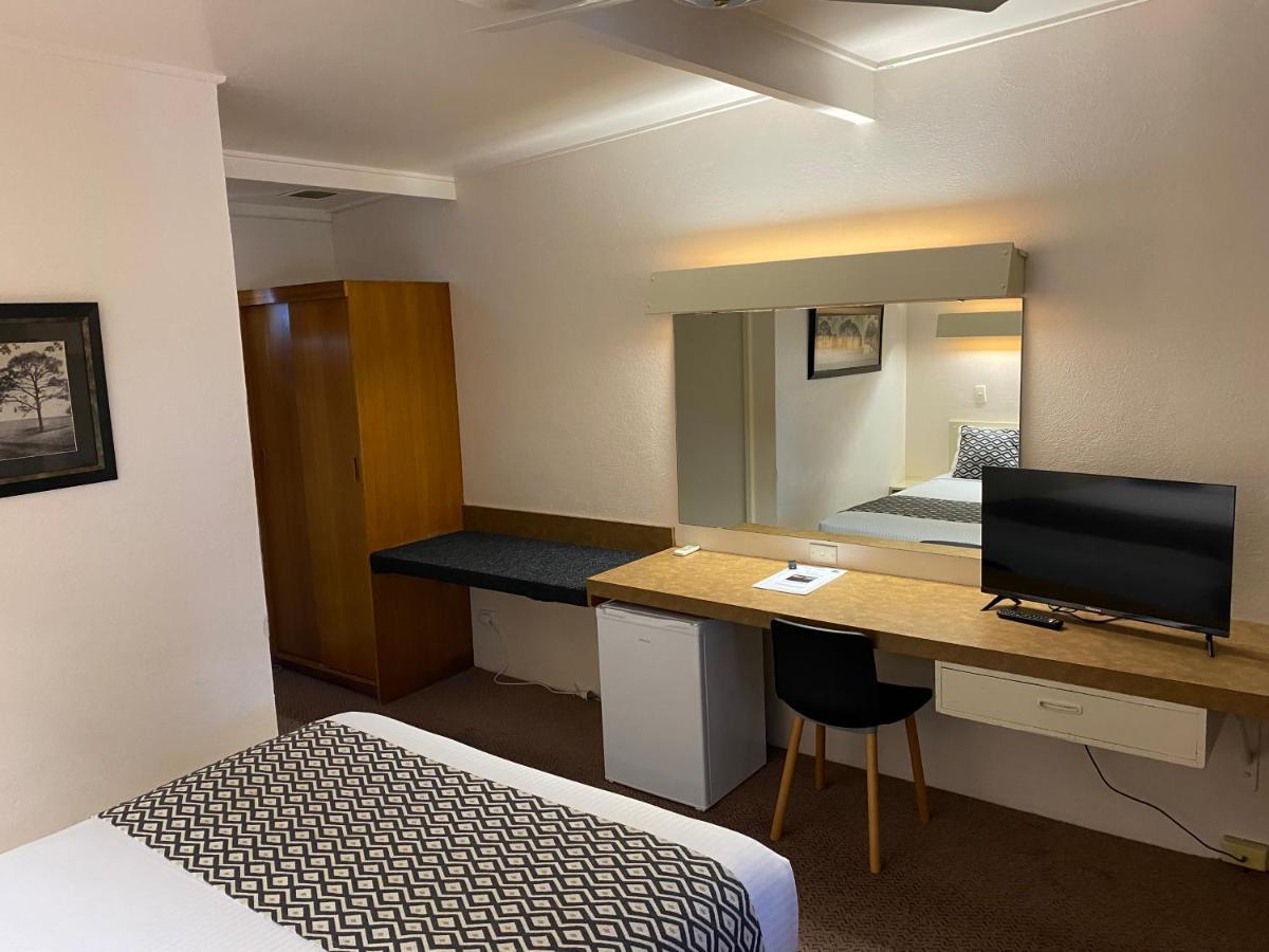 Ben Hall Motor Inn Forbes Εξωτερικό φωτογραφία