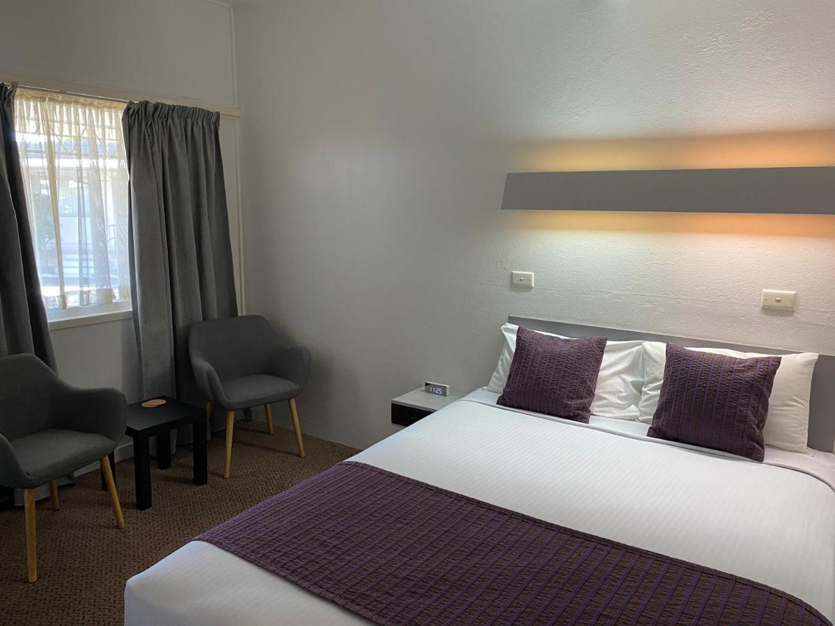 Ben Hall Motor Inn Forbes Εξωτερικό φωτογραφία