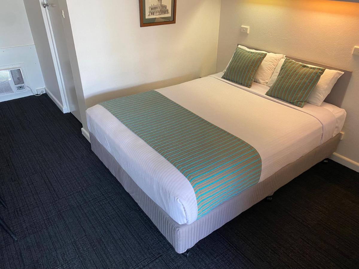 Ben Hall Motor Inn Forbes Εξωτερικό φωτογραφία
