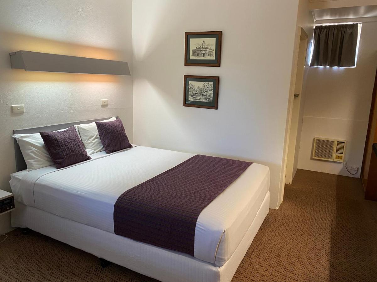 Ben Hall Motor Inn Forbes Εξωτερικό φωτογραφία