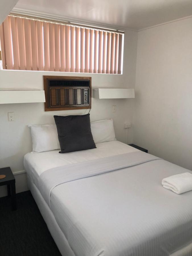 Ben Hall Motor Inn Forbes Εξωτερικό φωτογραφία